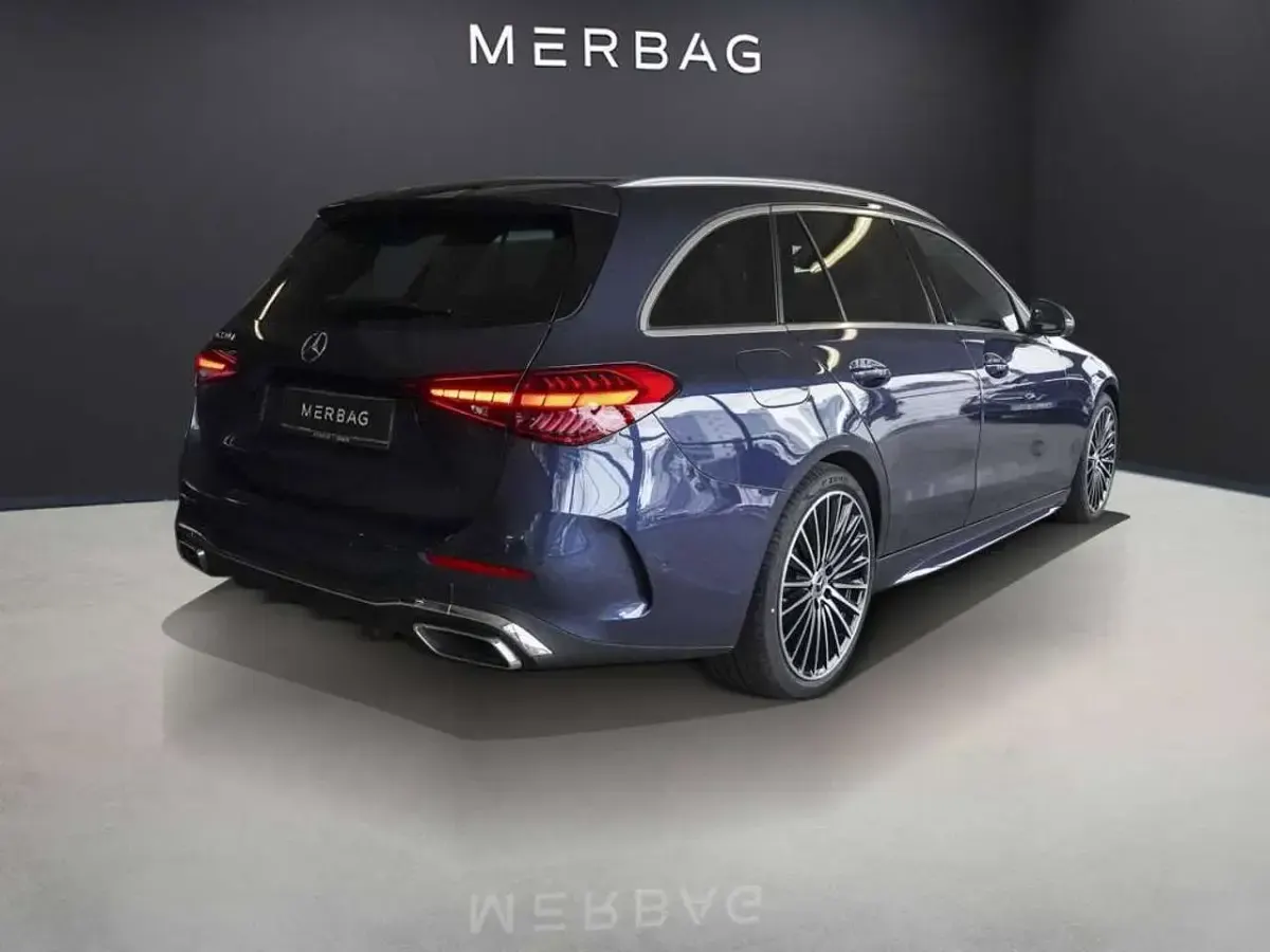 Gebraucht Mercedes C220 AMG 197 PS (144 kW) 2026 Lack sodalithblau Kombi