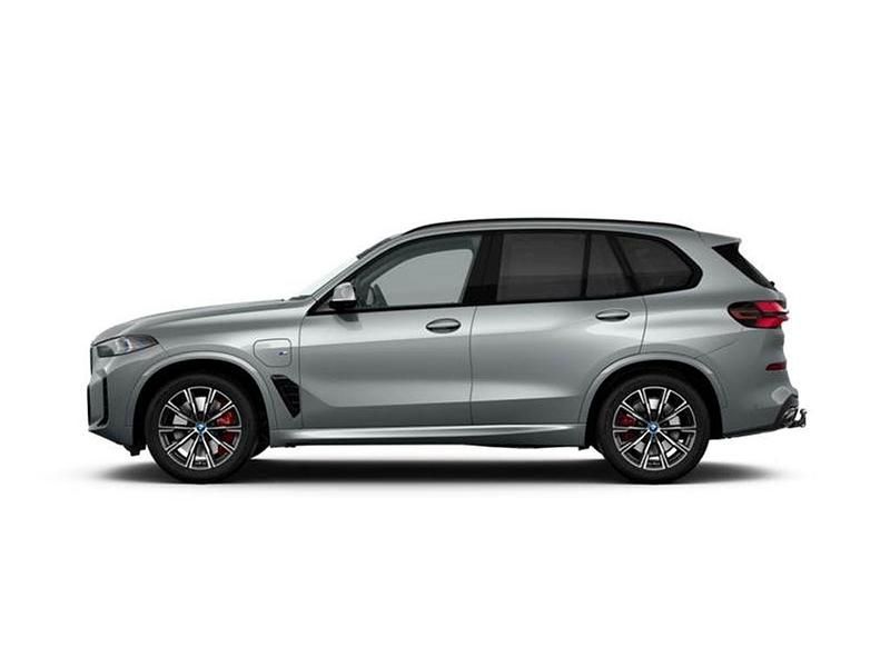 Neu BMW X5 M Sport 490 PS (360 kW) 2025 Skyscraper grau metallic SUV
