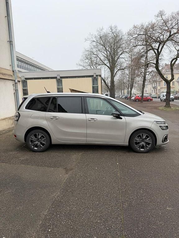 Gebraucht Citroën C4 SpaceTourer Shine 131 PS (96 kW) 2022 Grau Van / Kleinbus