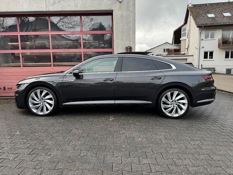 Gebraucht VW Arteon R-line 190 PS (139 kW) 2019 Grau Kleinwagen