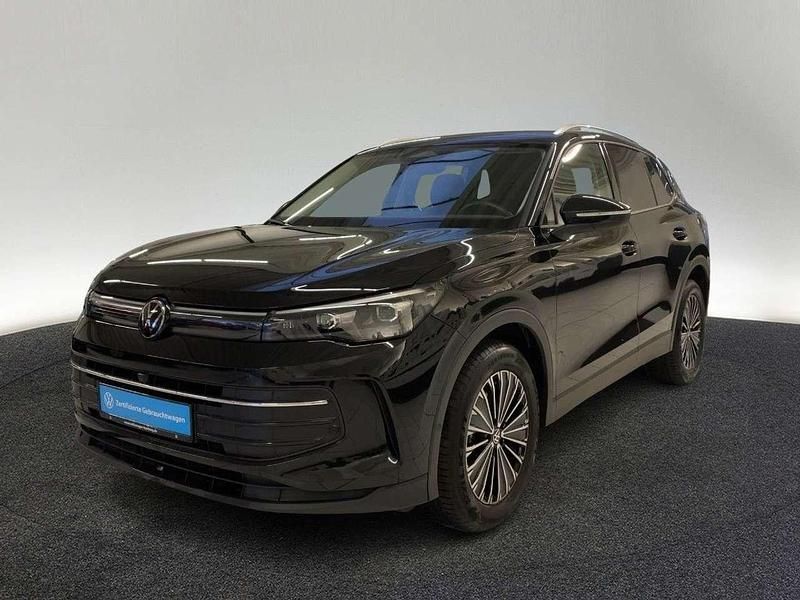 Gebraucht VW Tiguan Goal 150 PS (110 kW) 2025 0e grenadillschwarz metallic SUV