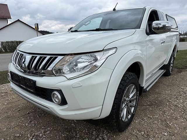 Gebraucht Mitsubishi L200 Plus 181 PS (133 kW) 2016 Weiß Pickup