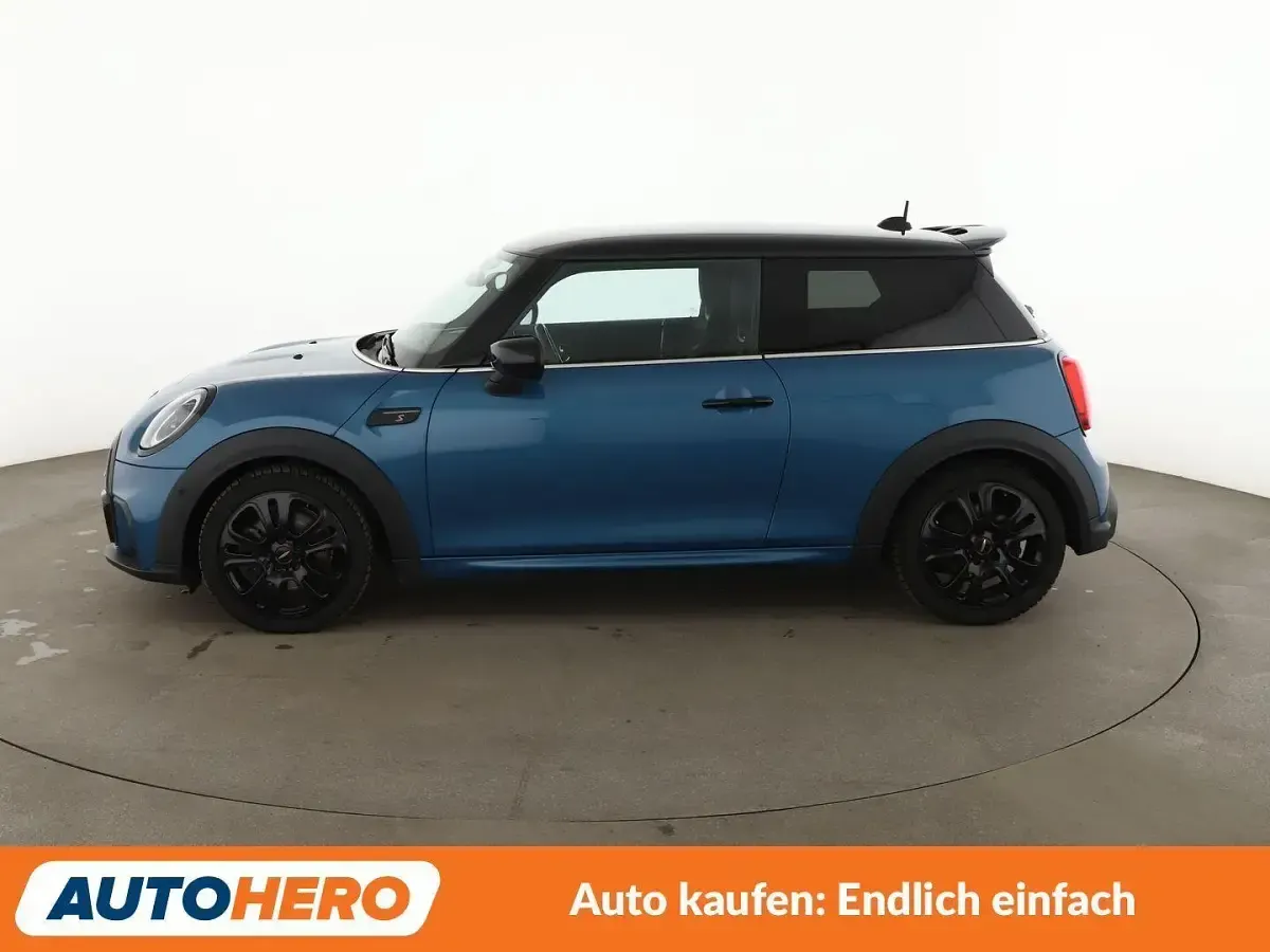Używany Mini John Cooper Works 178 KM (130 kW) 2021 Niebieski Hatchback