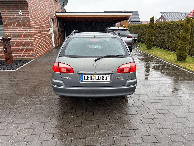 Gebraucht Toyota Avensis Style 129 PS (94 kW) 2002 Grau Limousine