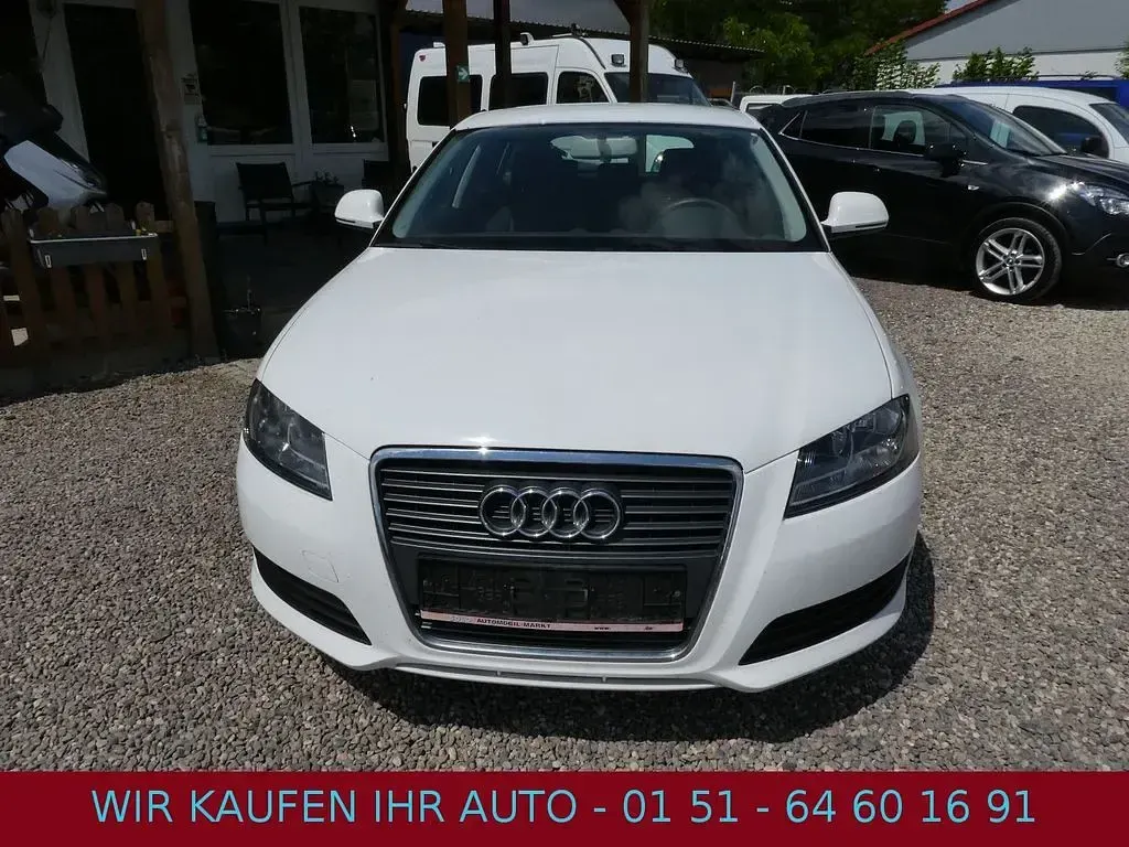 Gebraucht Audi A3 Attraction 125 PS (91 kW) 2009 Weiß Kleinwagen