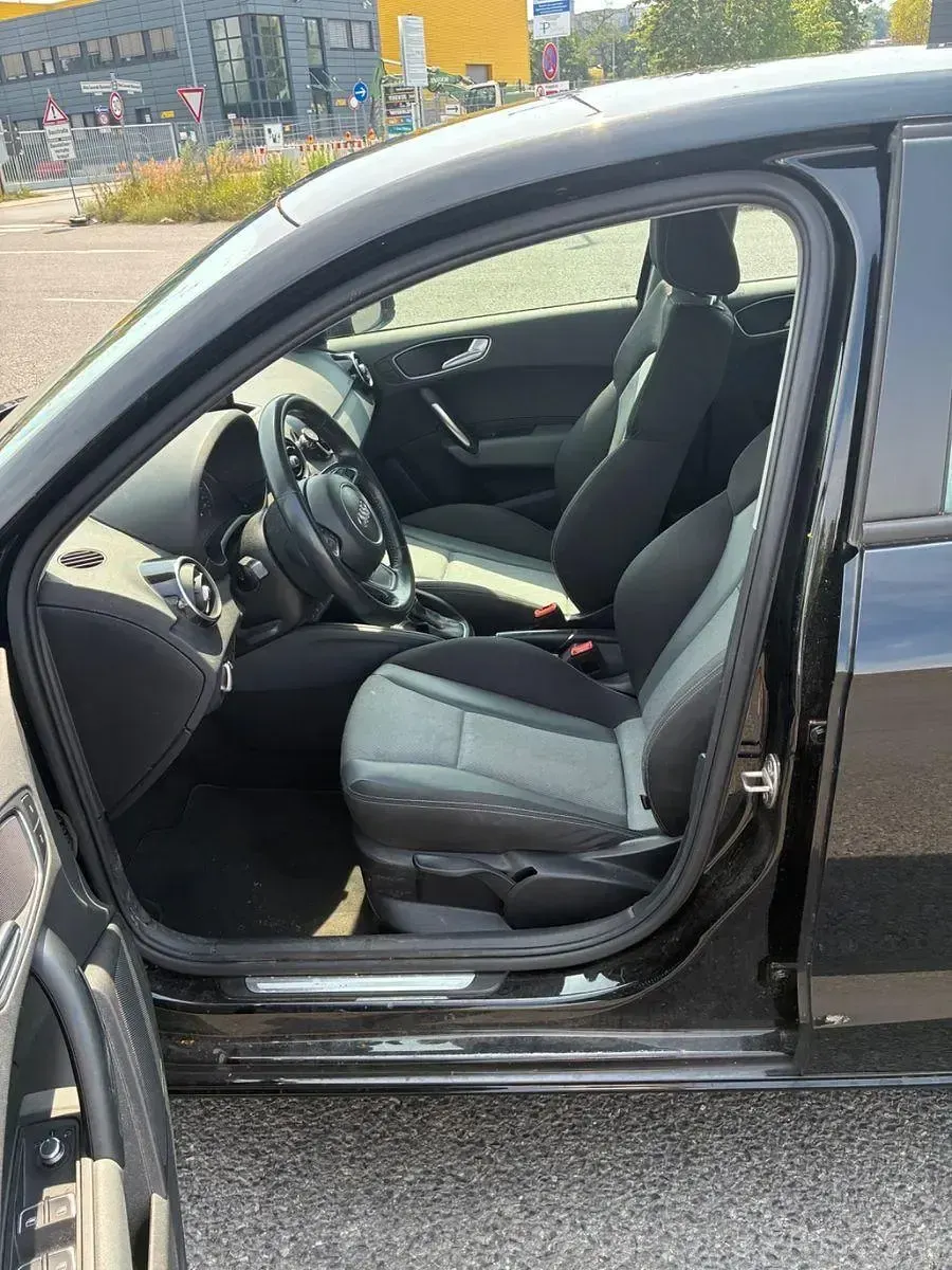 Gebraucht Audi A1 95 PS (69 kW) 2017 Schwarz Kleinwagen