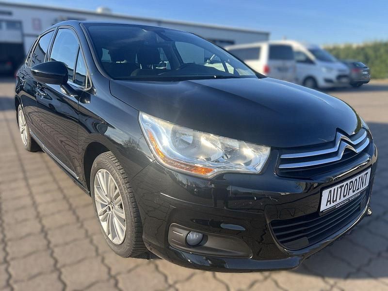 Gebraucht Citroën C4 Tendance 120 PS (88 kW) 2012 Schwarz Limousine