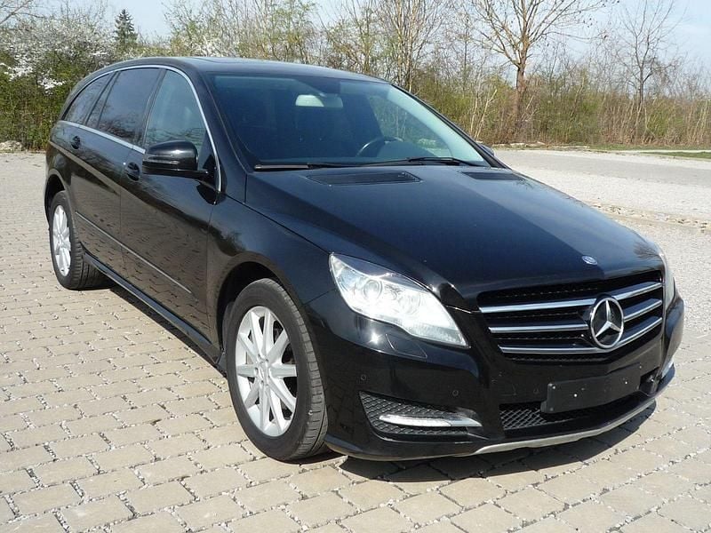 Usata Mercedes R350 265 CV (194 kW) 2013 Nero Monovolume