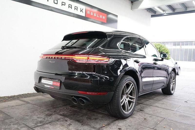 Gebraucht Porsche Macan 245 PS (180 kW) 2021 Schwarz SUV