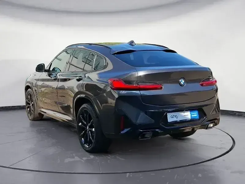Gebraucht BMW X4 M Sport 190 PS (139 kW) 2022 Grau SUV