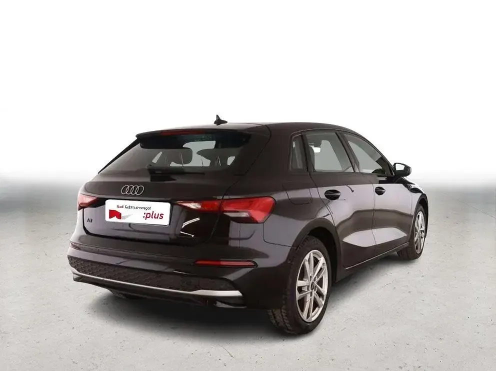 Używany Audi A3 Advanced 150 KM (110 kW) 2025 Czarny Sedan/Limuzyna