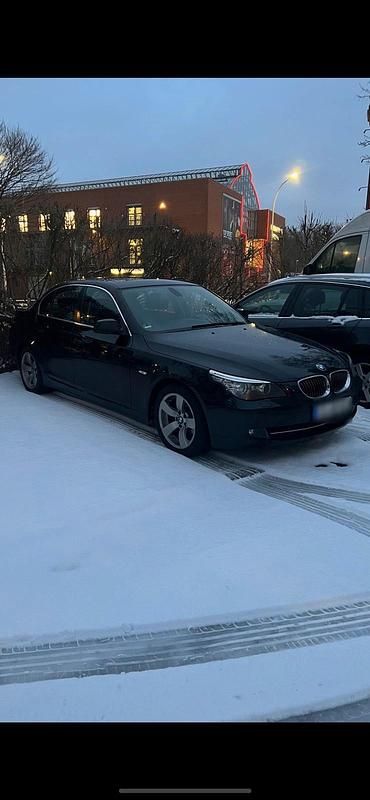 Gebraucht BMW 530 239 PS (175 kW) 2009 Schwarz Limousine