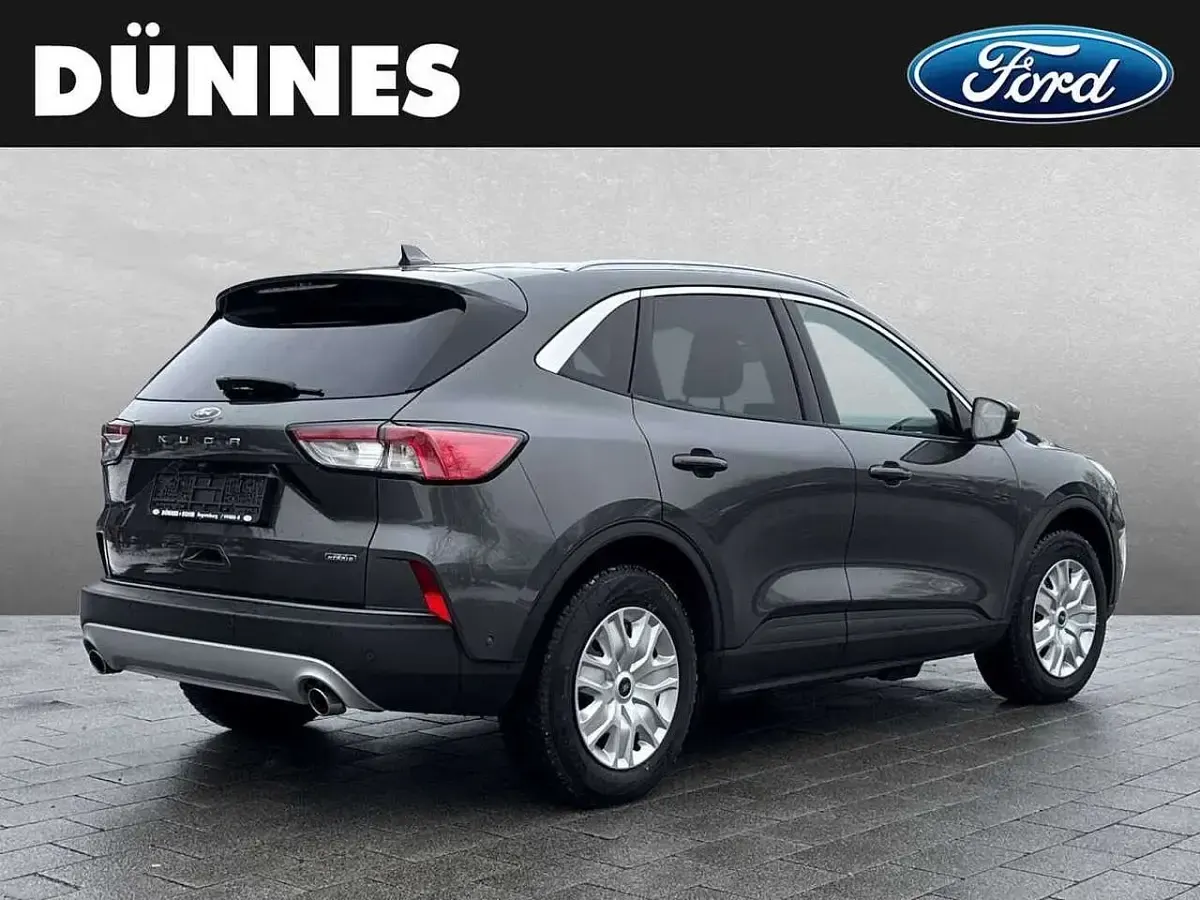 Gebraucht Ford Kuga Titanium 224 PS (164 kW) 2022 Frostweiß SUV