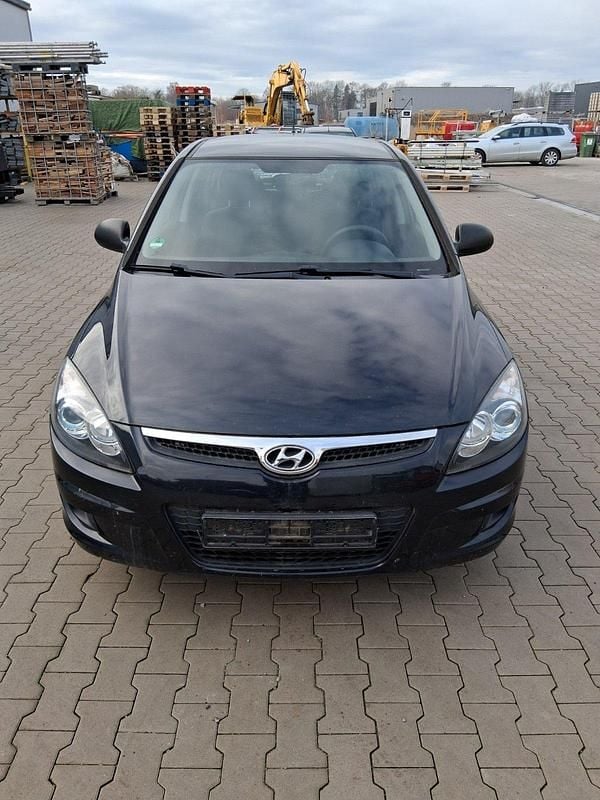 Gebraucht Hyundai i30 109 PS (80 kW) 2009 Schwarz Kombi