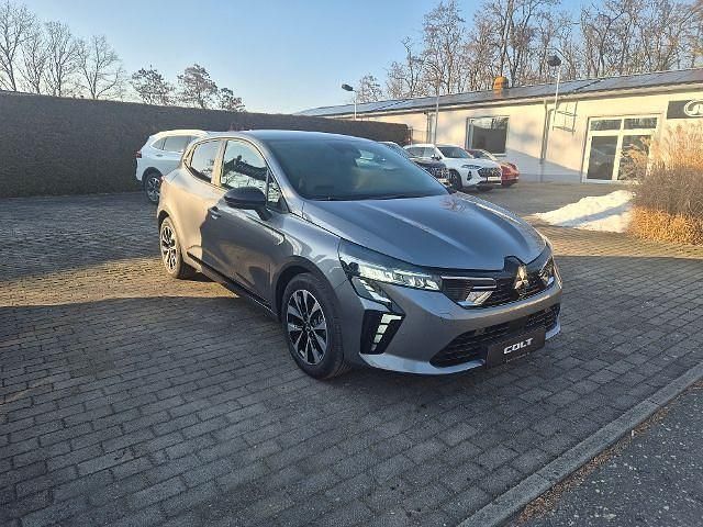 Neu Mitsubishi Colt Plus 91 PS (66 kW) 2026 Grau Limousine