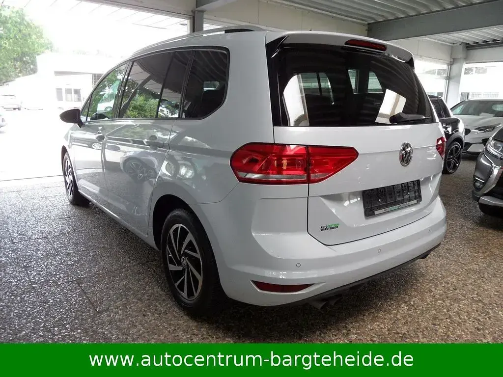 Gebraucht VW Touran Join 150 PS (110 kW) 2018 Weiß Van / Kleinbus