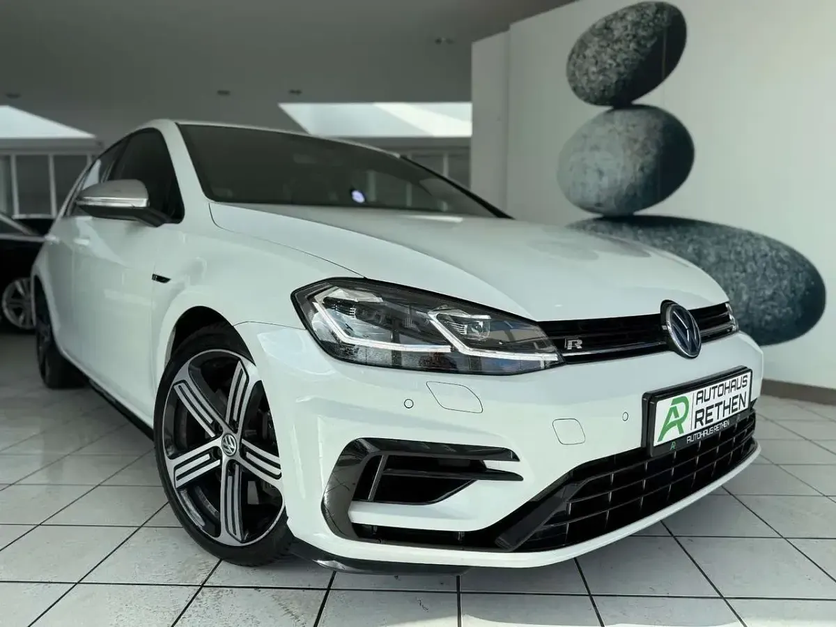 Gebraucht VW Golf VII R 300 PS (220 kW) 2020 Weiß Limousine