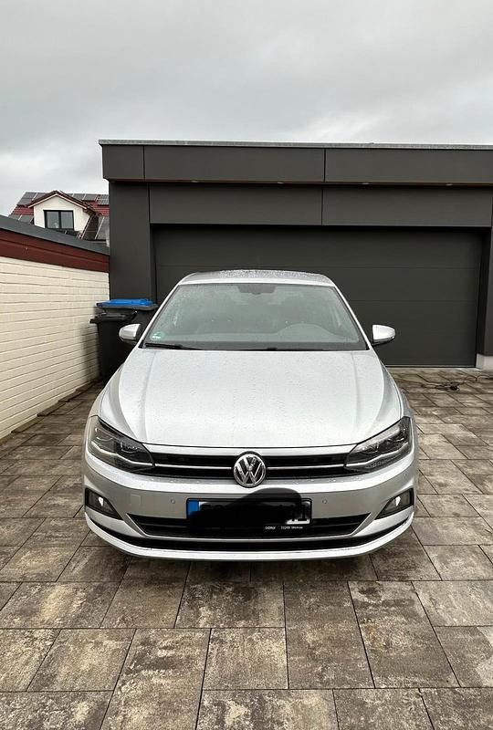 Gebraucht VW Polo Highline 95 PS (69 kW) 2018 Silber Kleinwagen