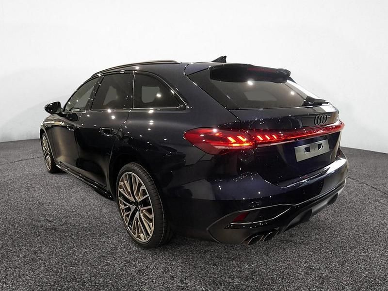 Gebraucht Audi A5 Sport 204 PS (150 kW) 2024 Schwarz Coupé
