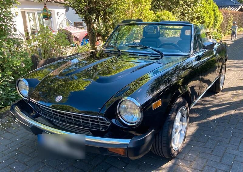 Schwarz Gebraucht 1979 Fiat 124 Cabrio | 14.980 € - Bild 1/4