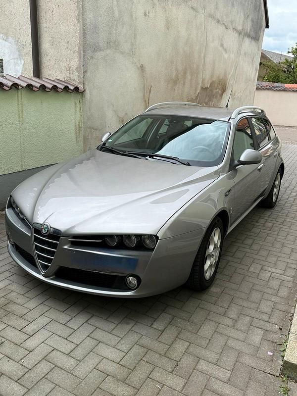 Andere außenfarben Gebraucht 2007 Alfa Romeo 159 Kombi | 2.400 € (Fairer Preis) - Bild 1/4