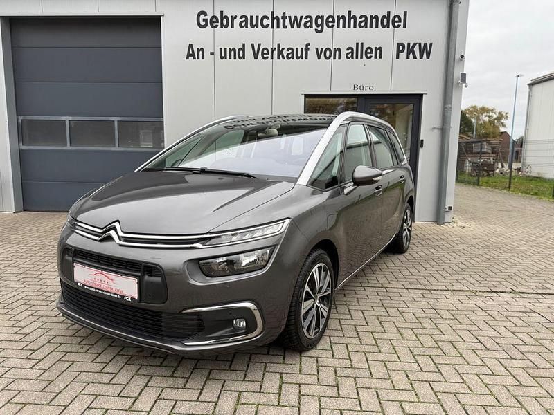 Grau Gebraucht 2017 Citroën Grand C4 Picasso Van / Kleinbus | 14.900 € (Fairer Preis) - Bild 1/4
