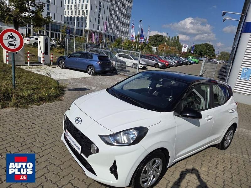 Weiß Gebraucht 2021 Hyundai i10 Prime Kleinwagen | 14.989 € (Fairer Preis) - Bild 1/4