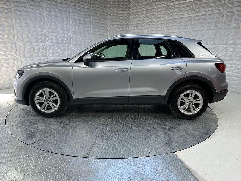 Gebraucht Audi Q3 Ambiente 150 PS (110 kW) 2019 Silber SUV