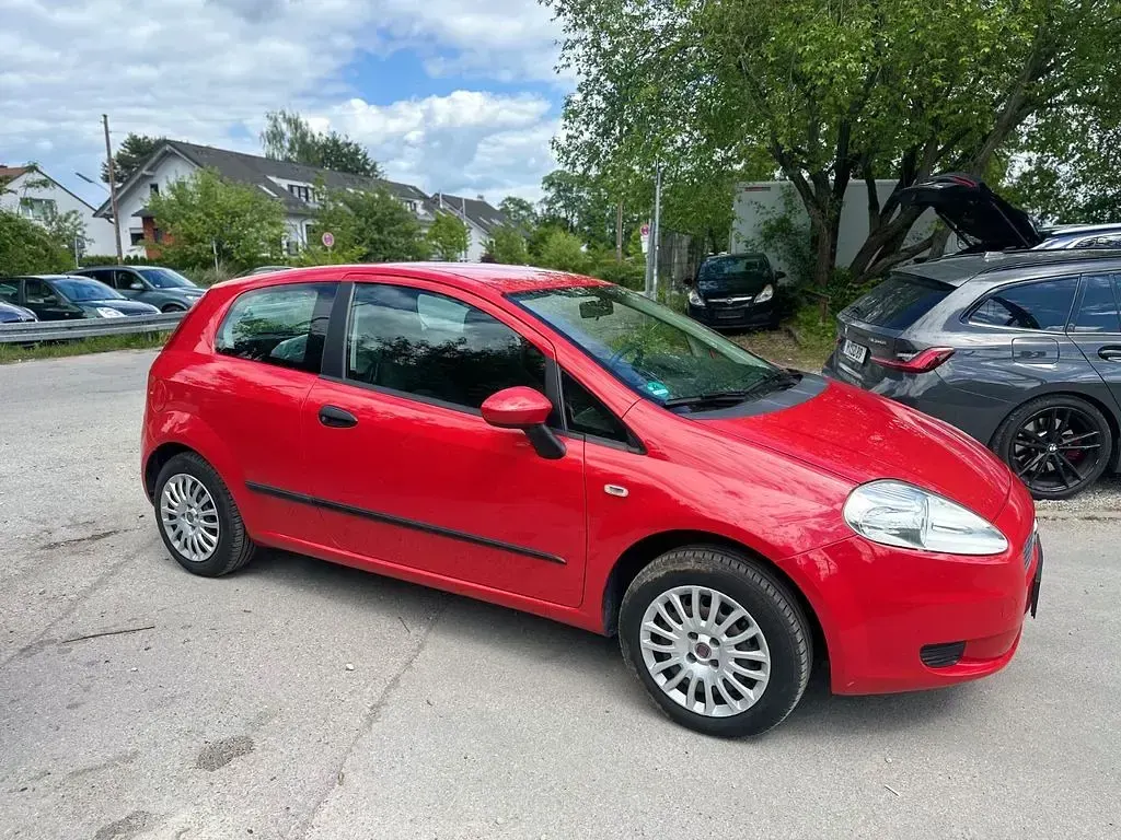 Gebraucht Fiat Grande Punto Active 65 PS (47 kW) 2009 Rot Kleinwagen