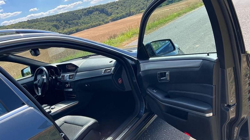 Gebraucht Mercedes E350 Avantgarde 252 PS (185 kW) 2014 Grau Kombi