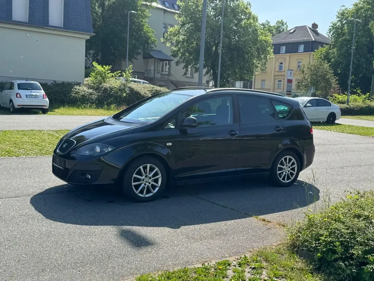 Gebraucht Seat Altea XL 4You 125 PS (91 kW) 2014 Schwarz Van / Kleinbus