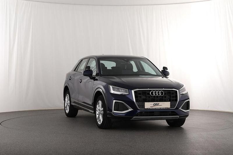 Gebraucht Audi Q2 Advanced 116 PS (85 kW) 2024 Navarrablau metallic SUV