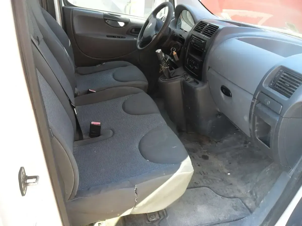 Gebraucht Peugeot Expert 90 PS (66 kW) 2009 Lack weiss banquise Van