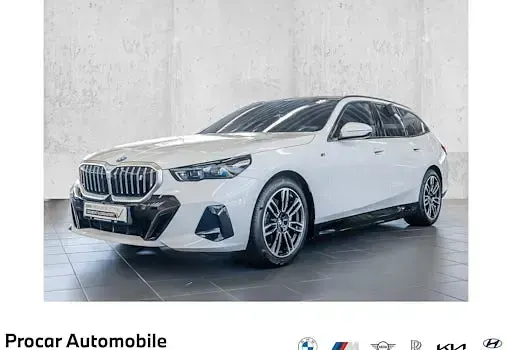 Gebraucht BMW i5 M Sport 250 kW (340 PS) 2025 Kombi