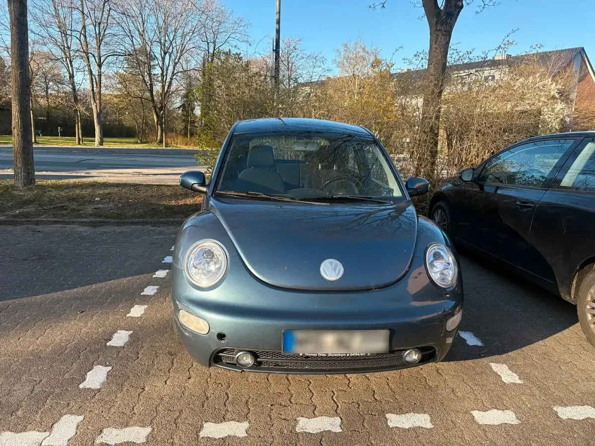 Gebraucht VW Beetle 101 PS (74 kW) 2003 Blau Kleinwagen