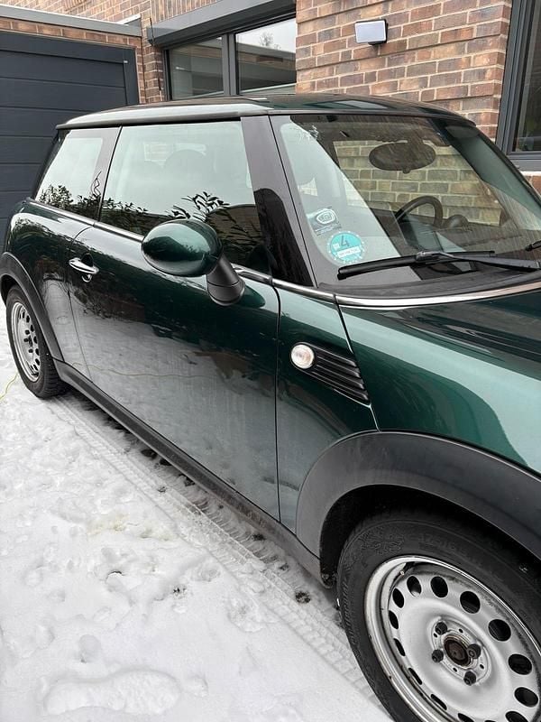 Gebraucht Mini Cooper 120 PS (88 kW) 2009 Grün Kleinwagen