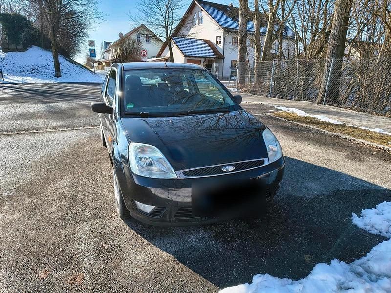 Gebraucht Ford Fiesta 100 PS (73 kW) 2004 Kleinwagen