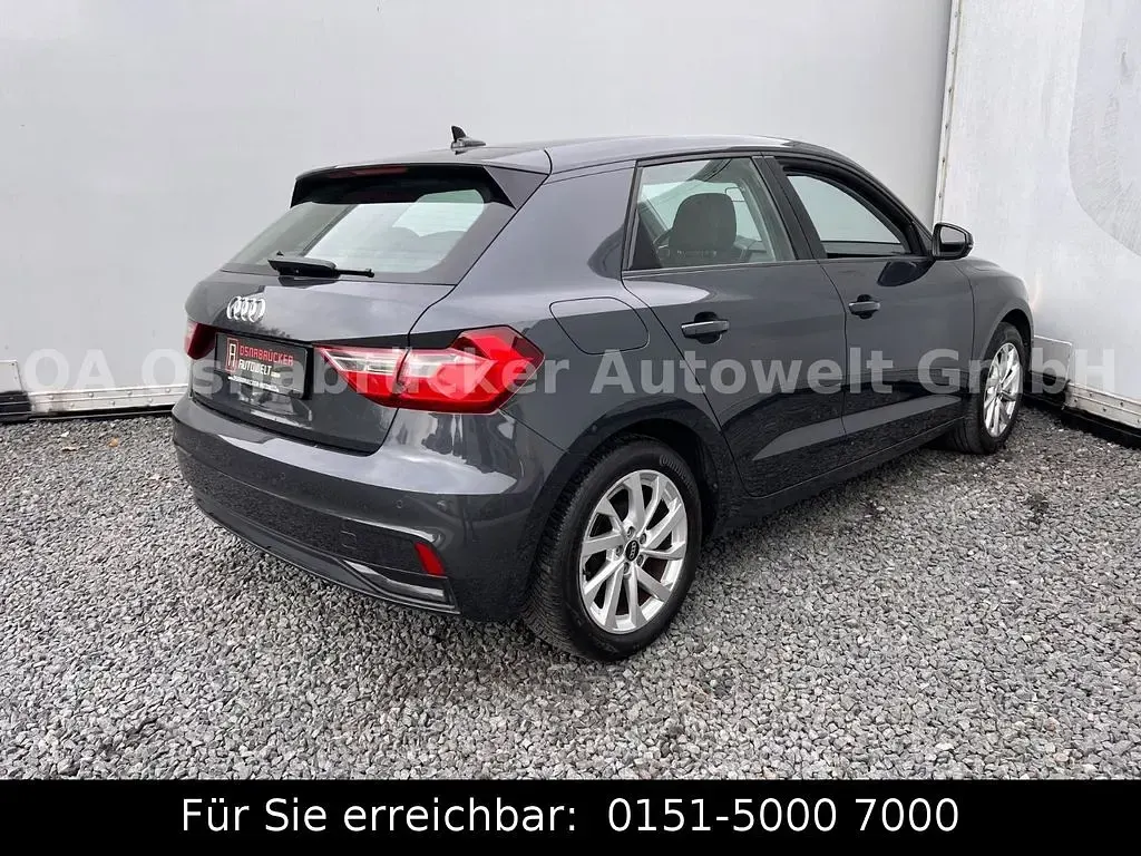 Używany Audi A1 Sportback Advanced 95 KM (69 kW) 2023 Szary Hatchback