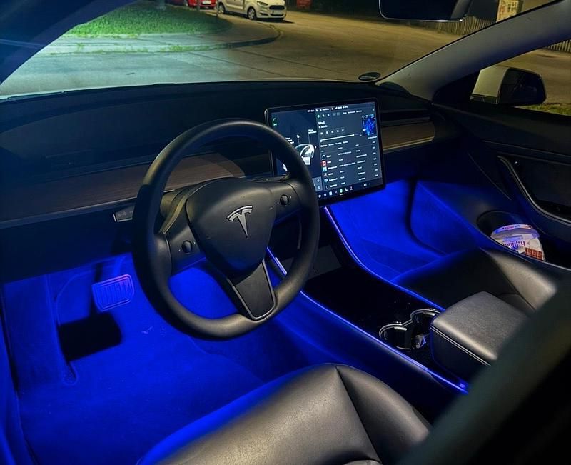 Gebraucht Tesla Model 3 239 kW (325 PS) 2020 Weiß Limousine