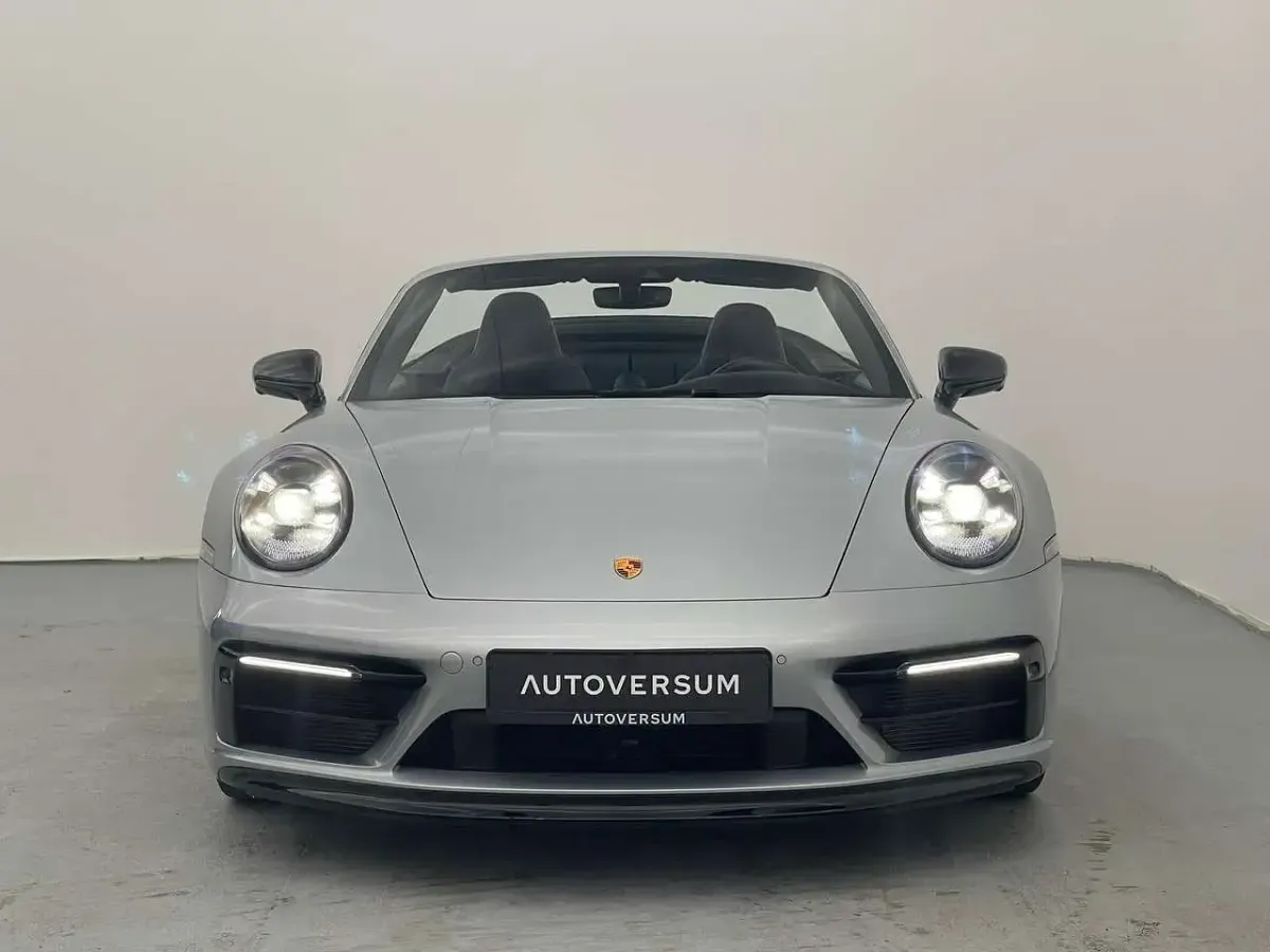 Gebraucht Porsche 992 480 PS (353 kW) 2022 Dolomitisilber Cabrio