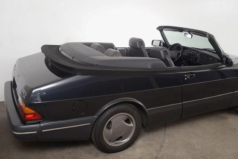 Gebraucht Saab 900 150 PS (110 kW) 1994 Schwarz Limousine