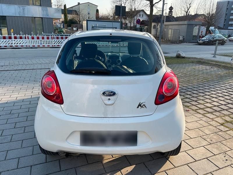 Gebraucht Ford Ka 80 PS (58 kW) 2015 Weiß Kleinwagen
