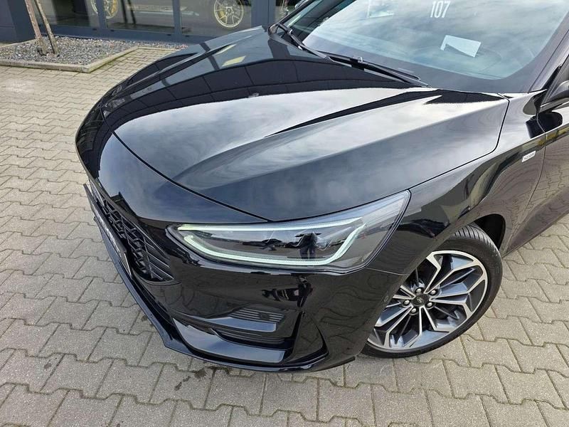 Gebraucht Ford Focus ST-Line X 155 PS (114 kW) 2022 Schwarz Kombi