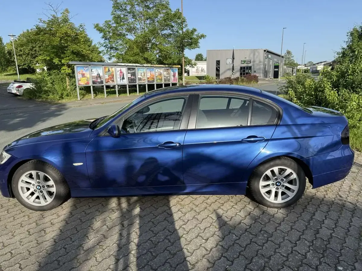 Gebraucht BMW 318 143 PS (105 kW) 2007 Limousine