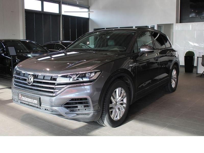 Gebraucht VW Touareg 231 PS (169 kW) 2020 Grau SUV