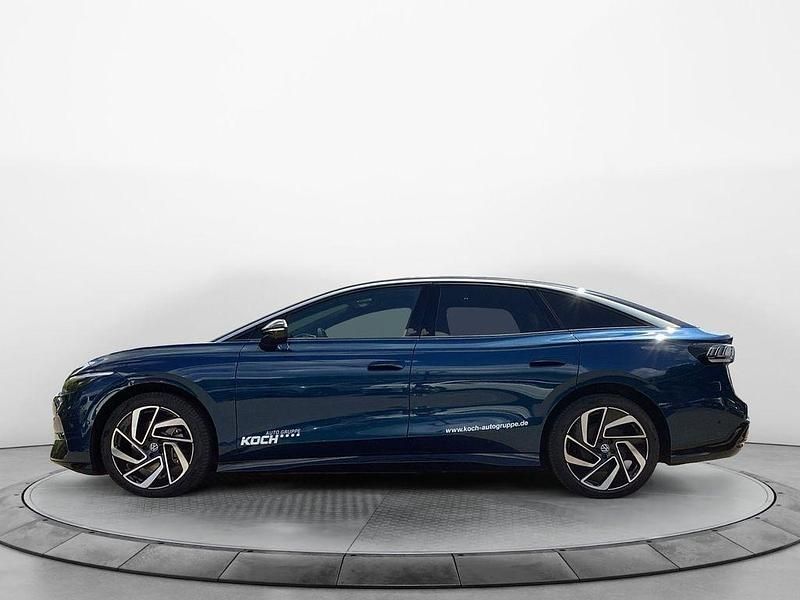 Gebraucht VW ID.7 Pro 210 kW (286 PS) 2024 Aquamarinblau metallic/schwarz Kleinwagen