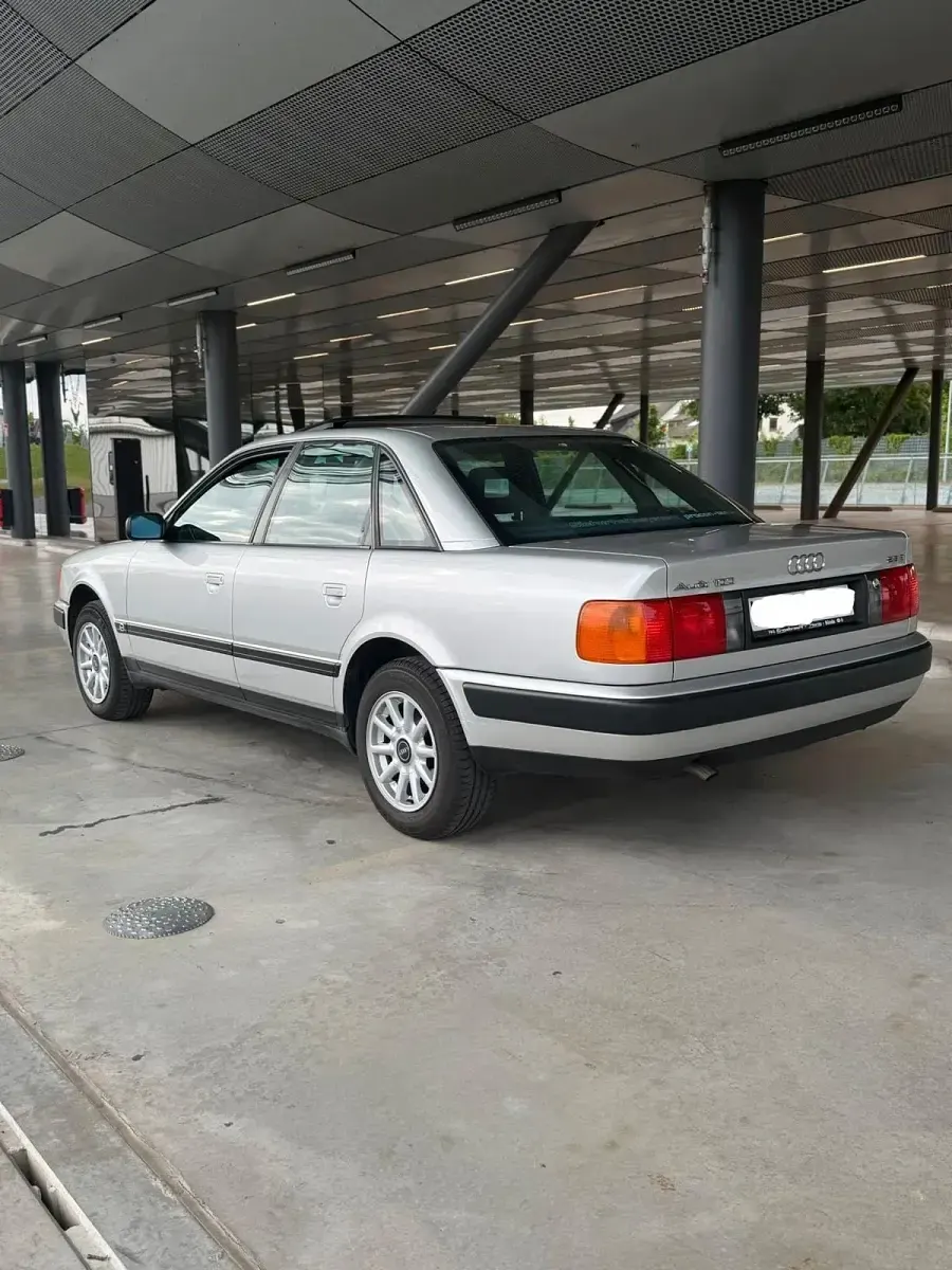 Gebraucht Audi 100 133 PS (97 kW) 1991 Grau Limousine