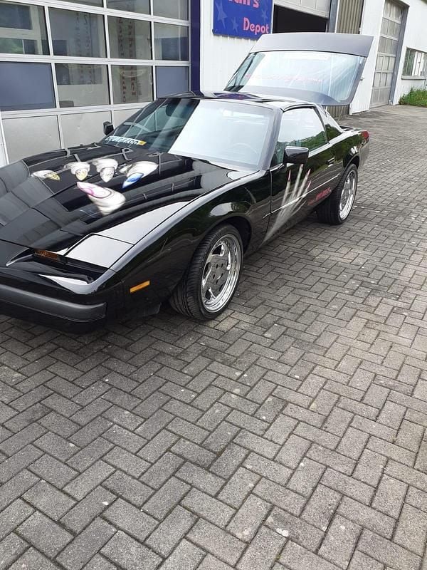 Schwarz Gebraucht 1989 Pontiac Firebird Cabrio | 6.500 € - Bild 1/4