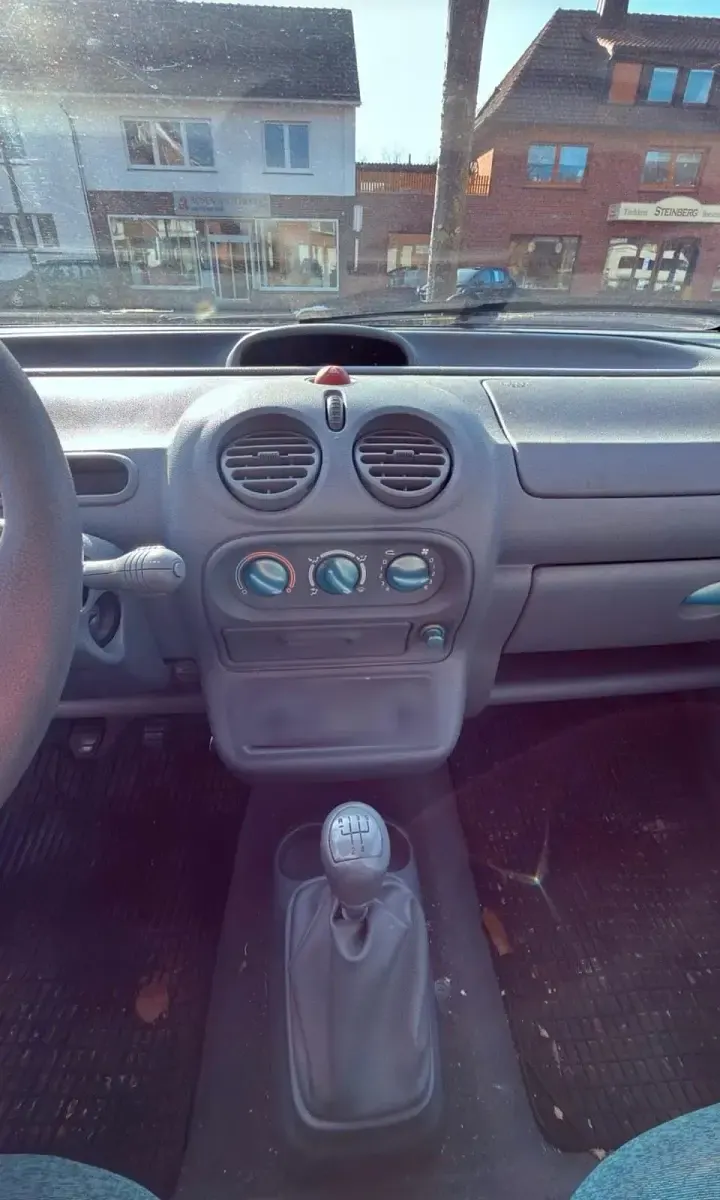 Używany Renault Twingo 56 KM (41 kW) 2003 Czarny Hatchback