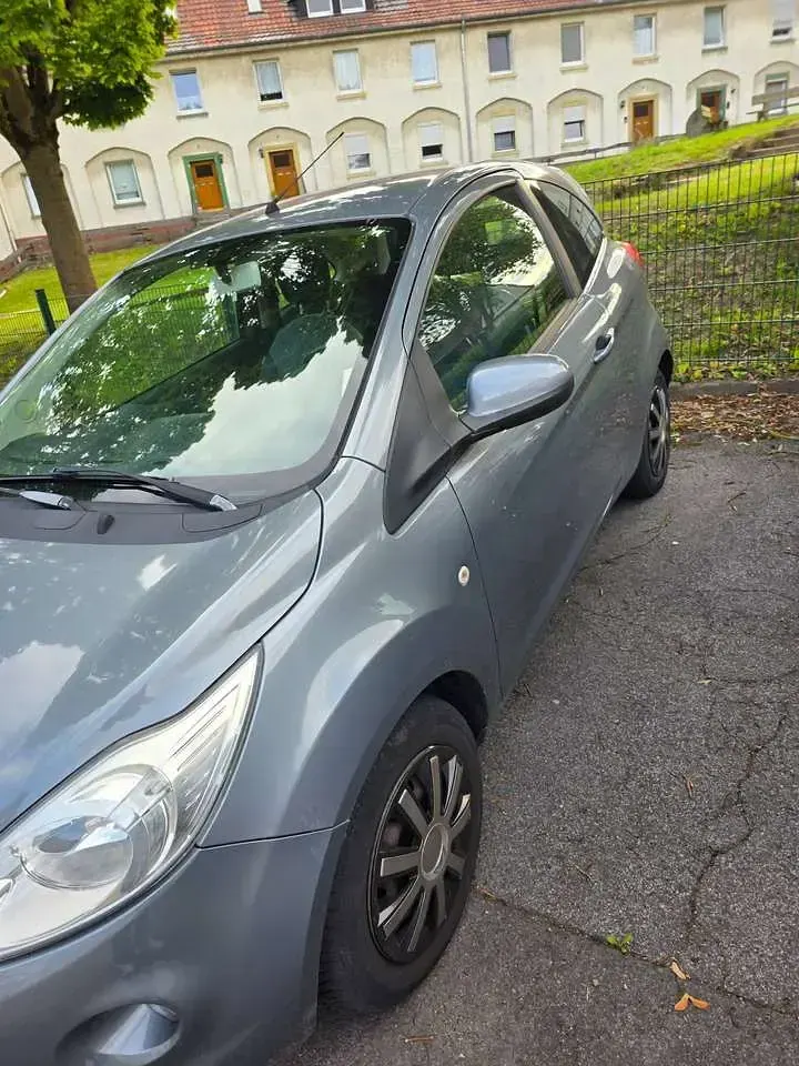 Gebraucht Ford Ka Titanium 69 PS (50 kW) 2009 Grau Kleinwagen